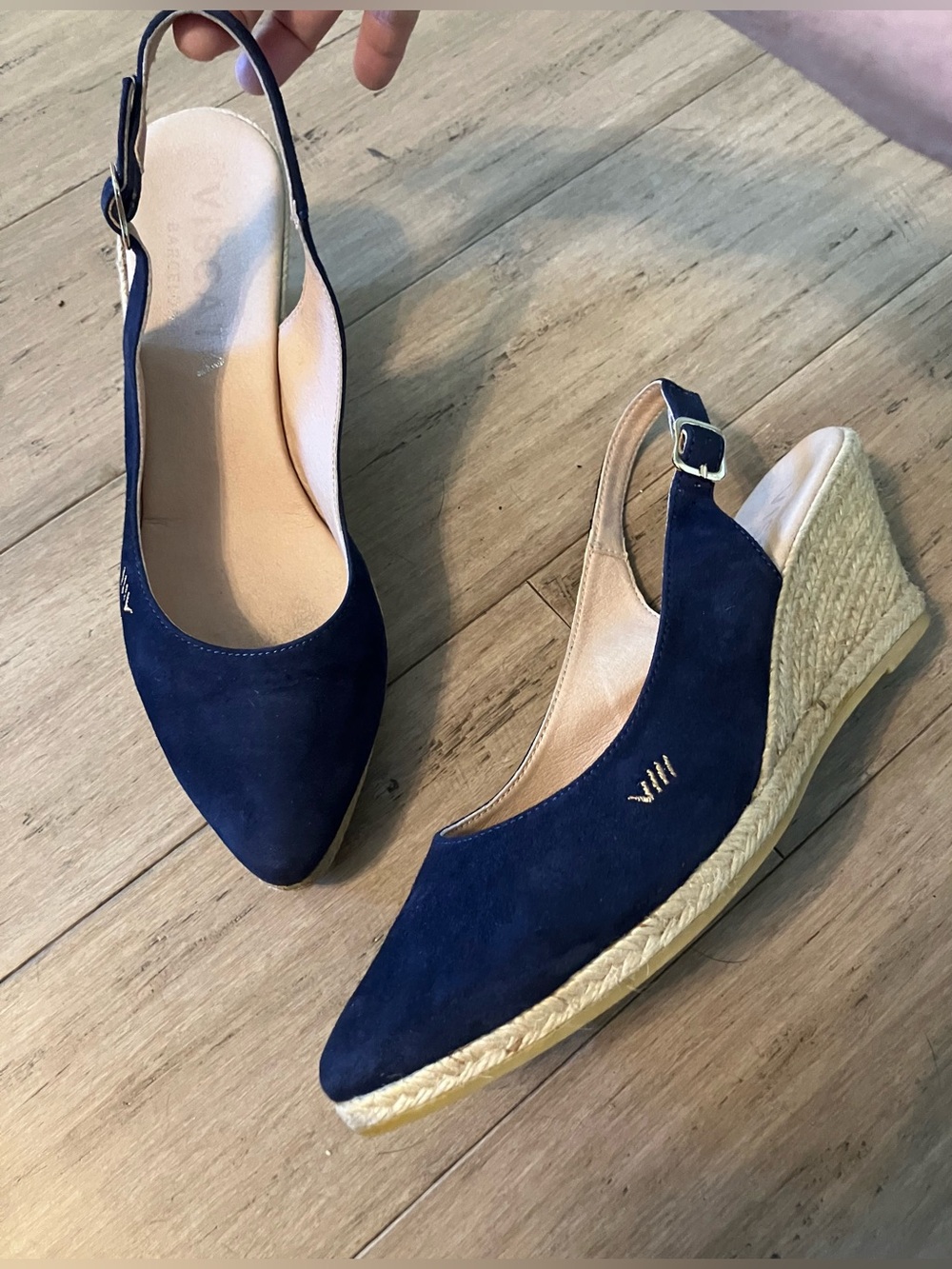 Viscata made in Barcelona Spain blue suede wedge heel pointed toe heels 9.5/40